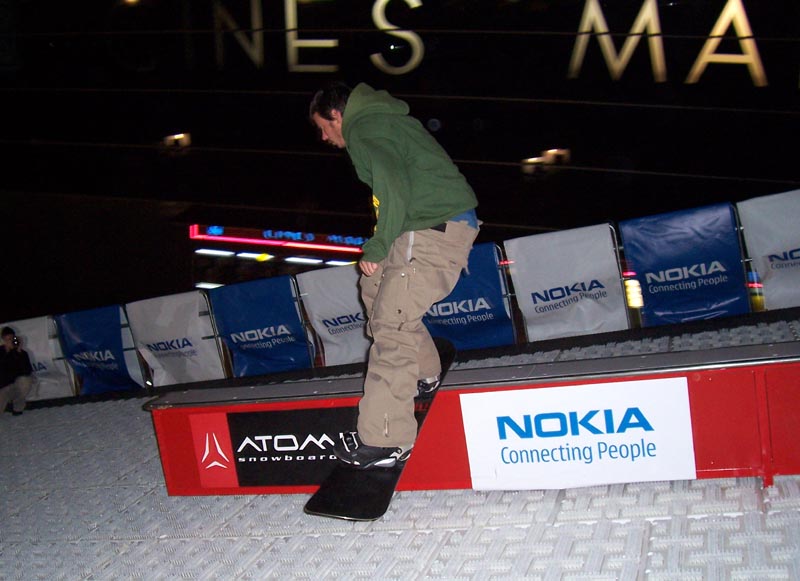 La pista artificial de snowboard ha sido visitada por 3000 personas y se traslada a Madrid