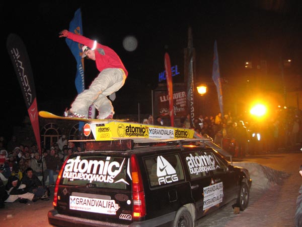 Merlin Balfour se impone en la prueba en la categoría de snowboard
